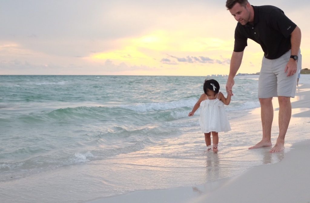 father-daughter-on-beach