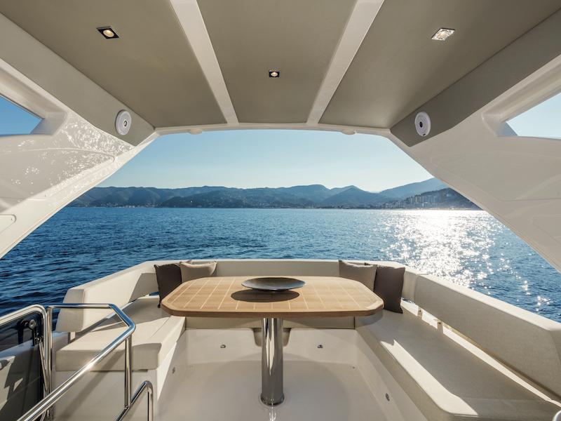 SeaNet Absolute 50 Fly - Vacanza Deck View
